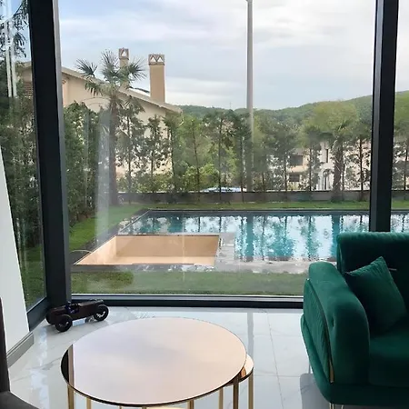Villa 6br Royal Modern Private Pool Estambul